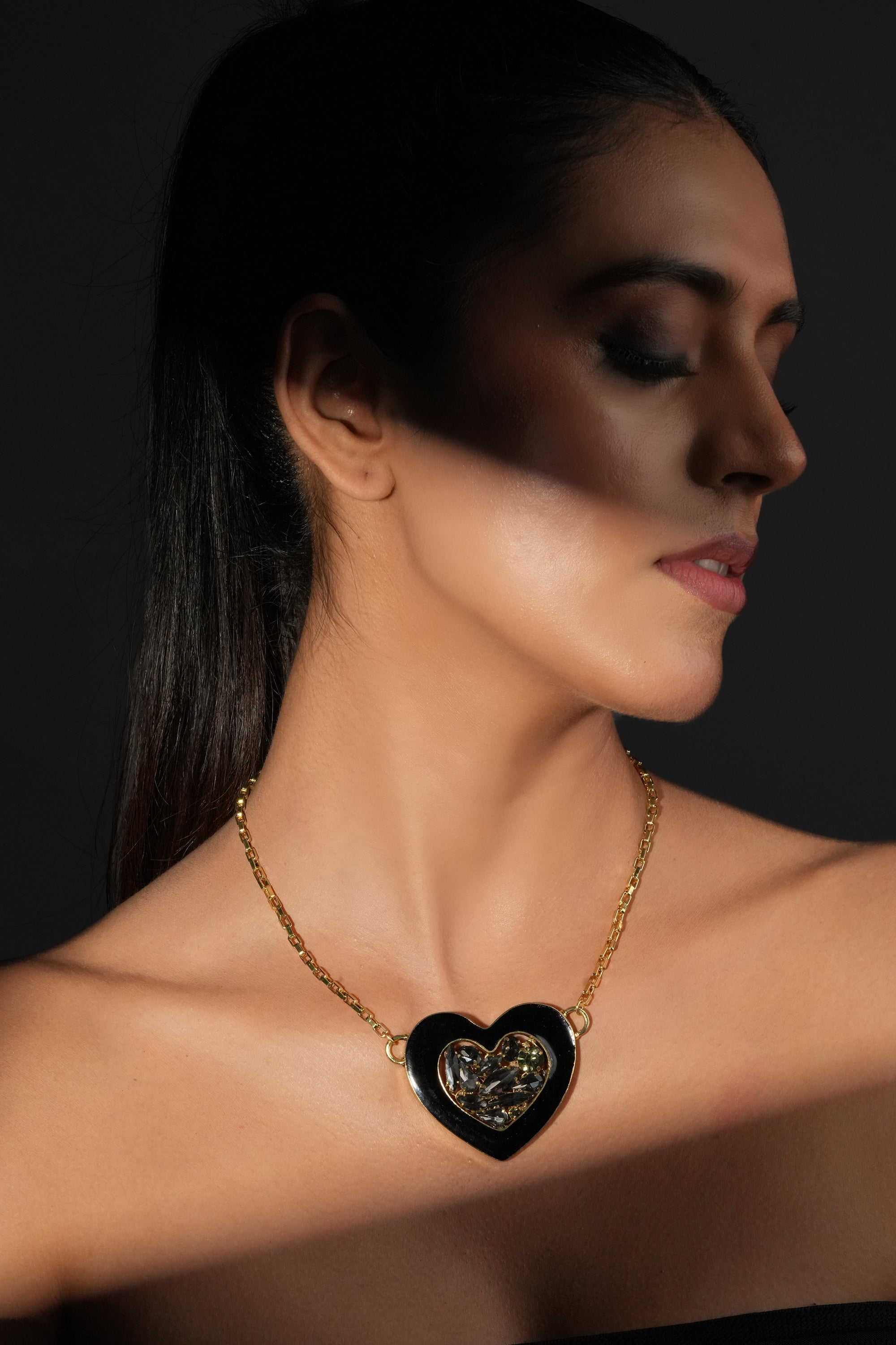Black Heart Pendant Necklace