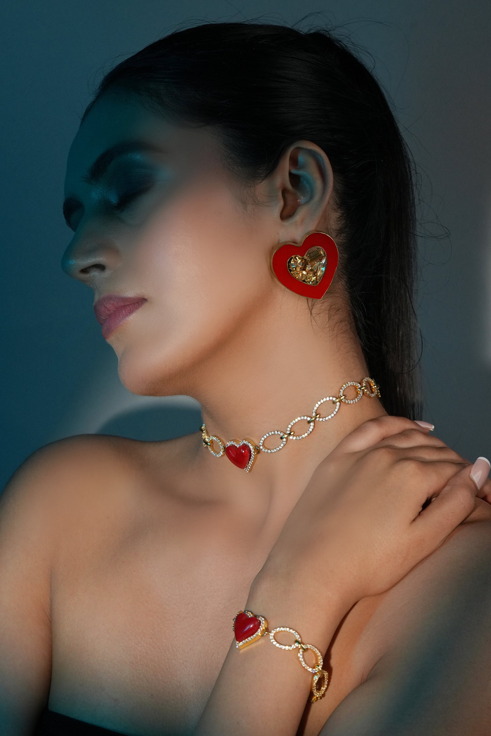 Red Heart Link Choker