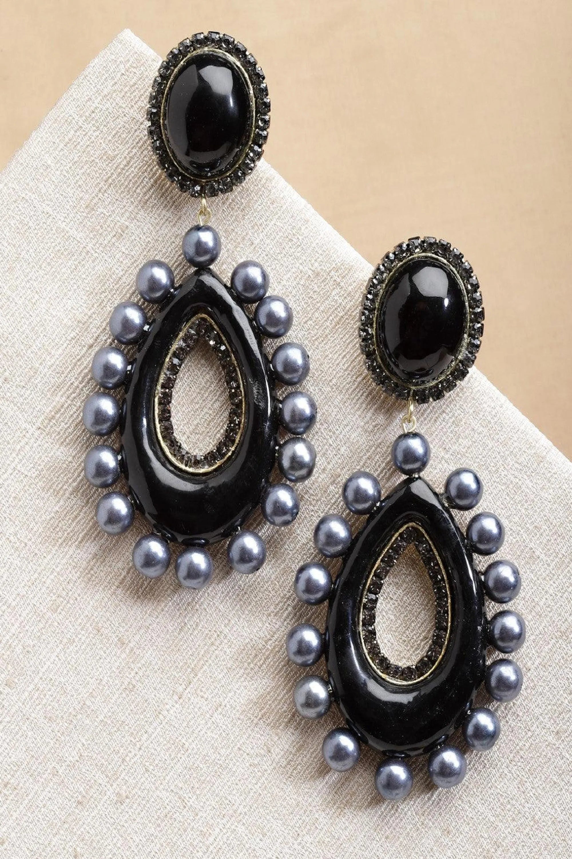 Black Pearl Dangler Earrings
