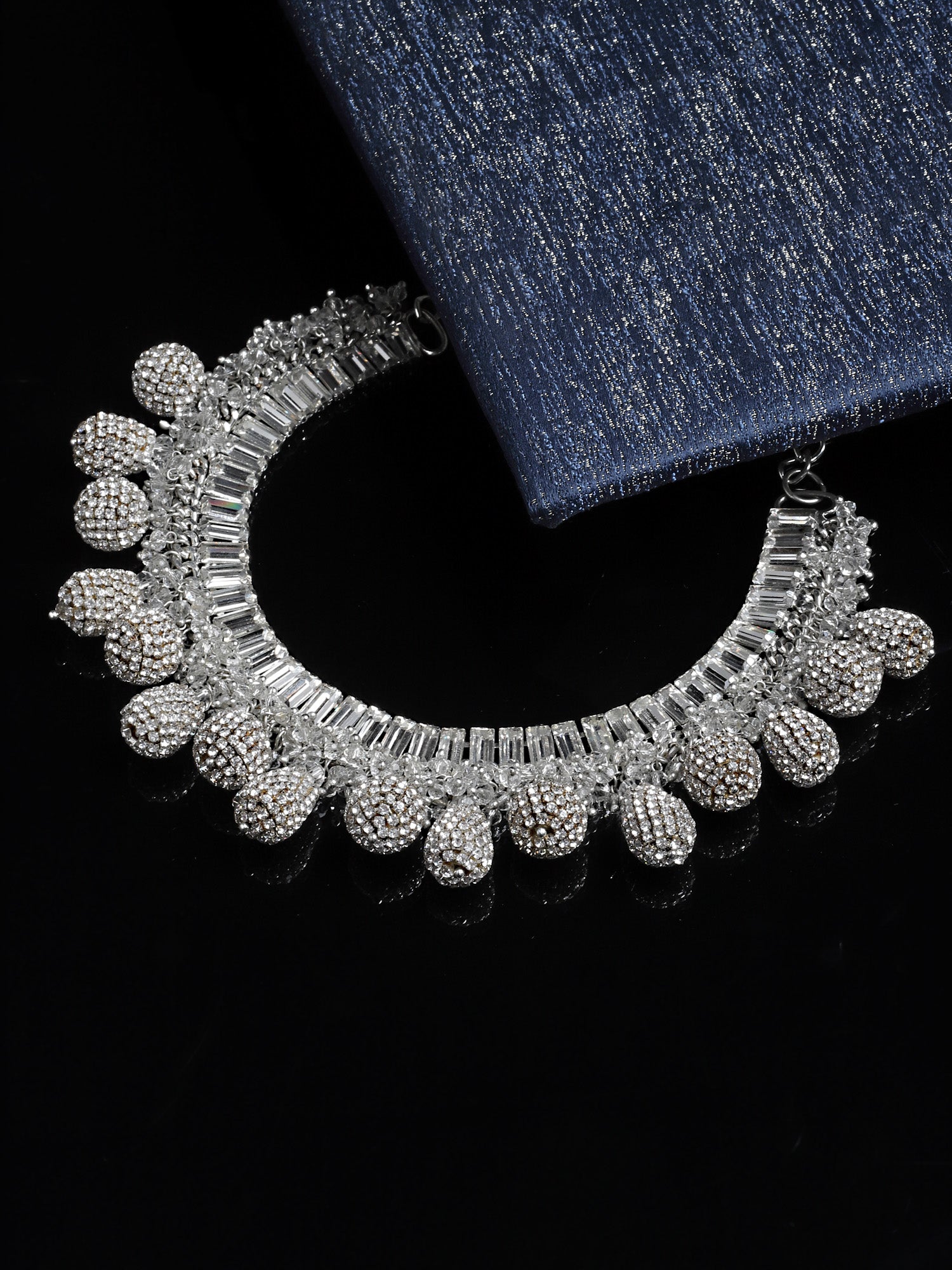 silver choker necklace