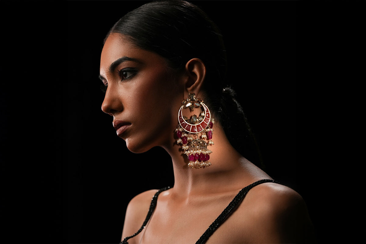 How to Choose the Perfect Earrings for Your Karwa Chauth Outfit