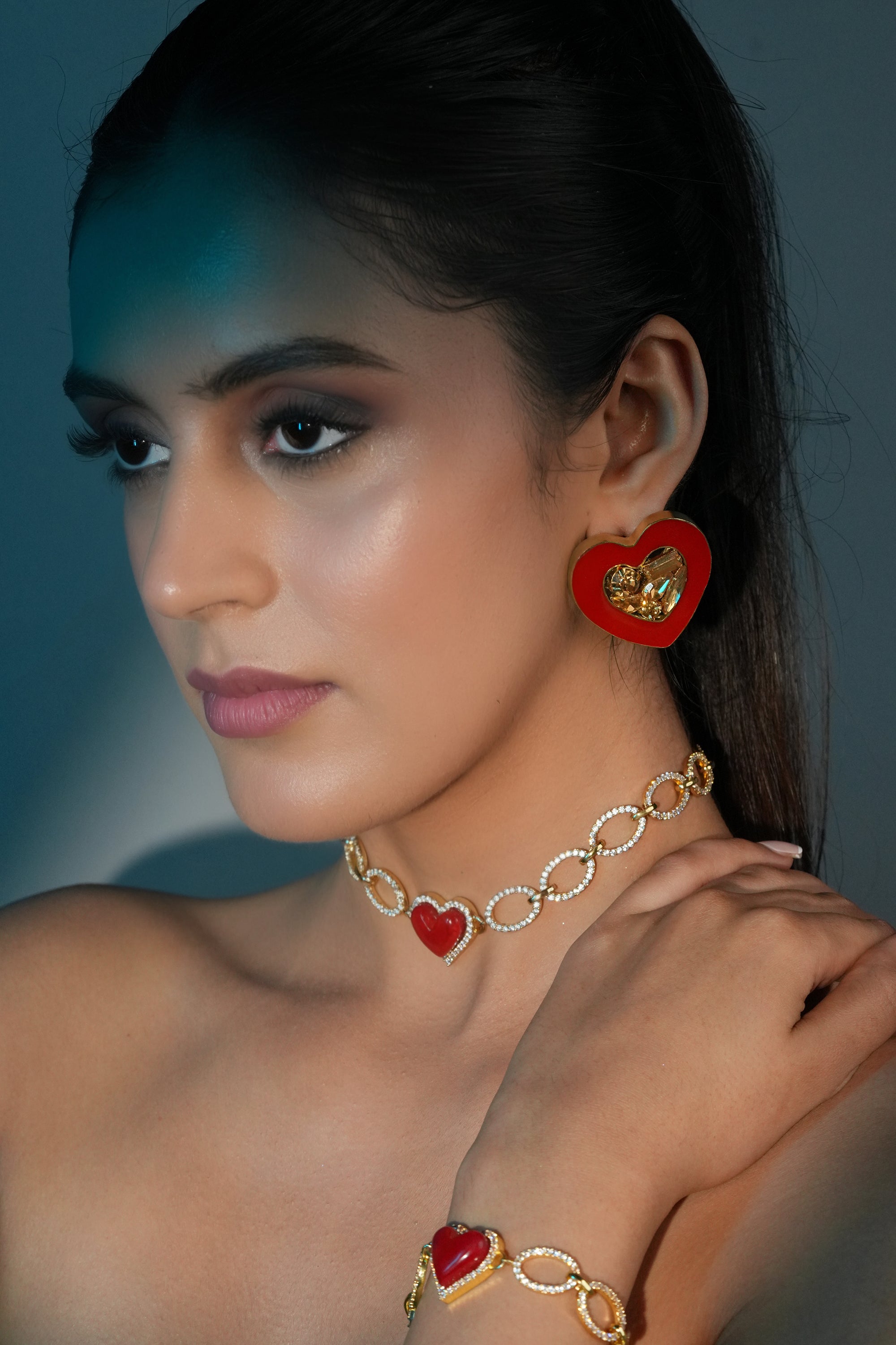 Red Heart Link Choker