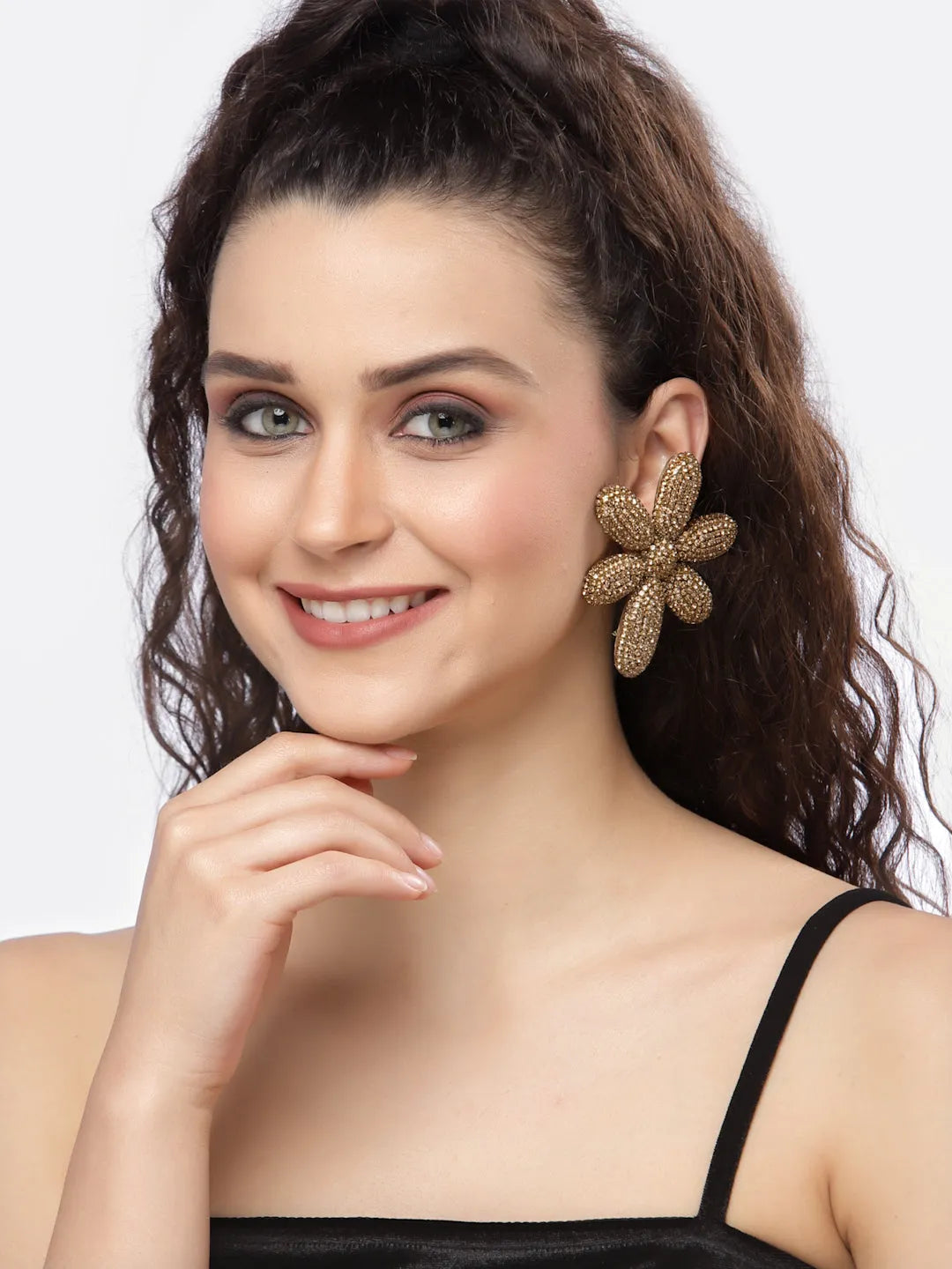 Gold Daisy Stud Earrings