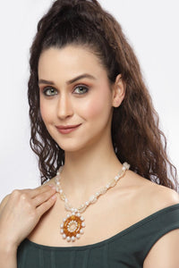 White Pearl Necklace